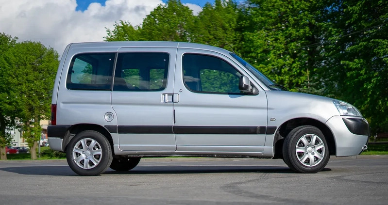 Peugeot Partner cena 11500 przebieg: 182949, rok produkcji 2003 z Skępe małe 667